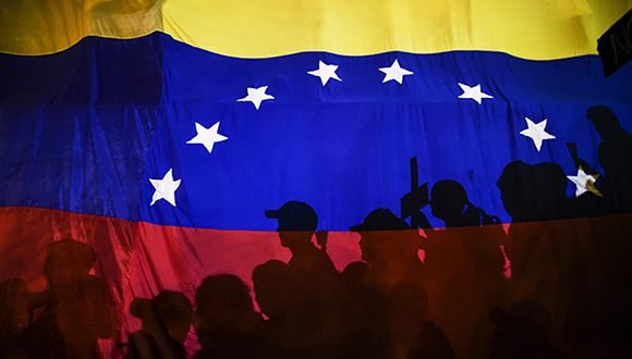 Datincorp: 53% de los venezolanos votaría por un opositor sin importar su nombre