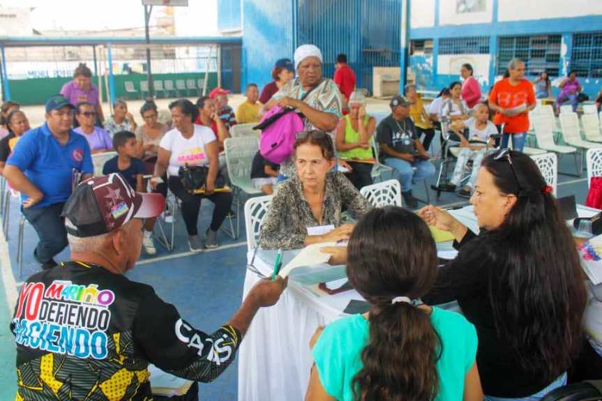 Más de 300 mariñenses simplificaron trámites administrativos en Jornada de Sindicatura Comunitaria